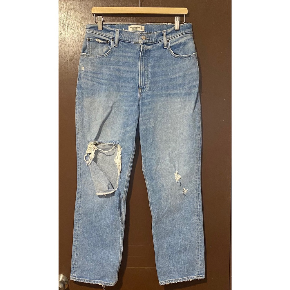 Abercrombie and Fitch The 90s Straight Ultra High Rise Jeans size 10 Short